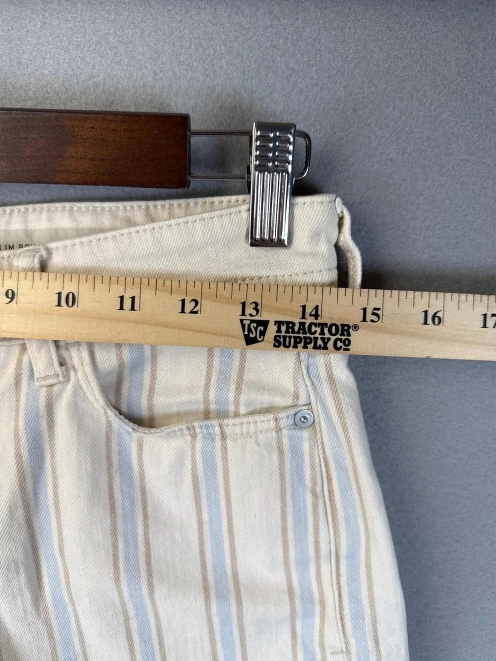 Anthropologie Pilcro High-Rise Striped Slim Boyfriend Denim Shorts Size 25 - Picture 8 of 9